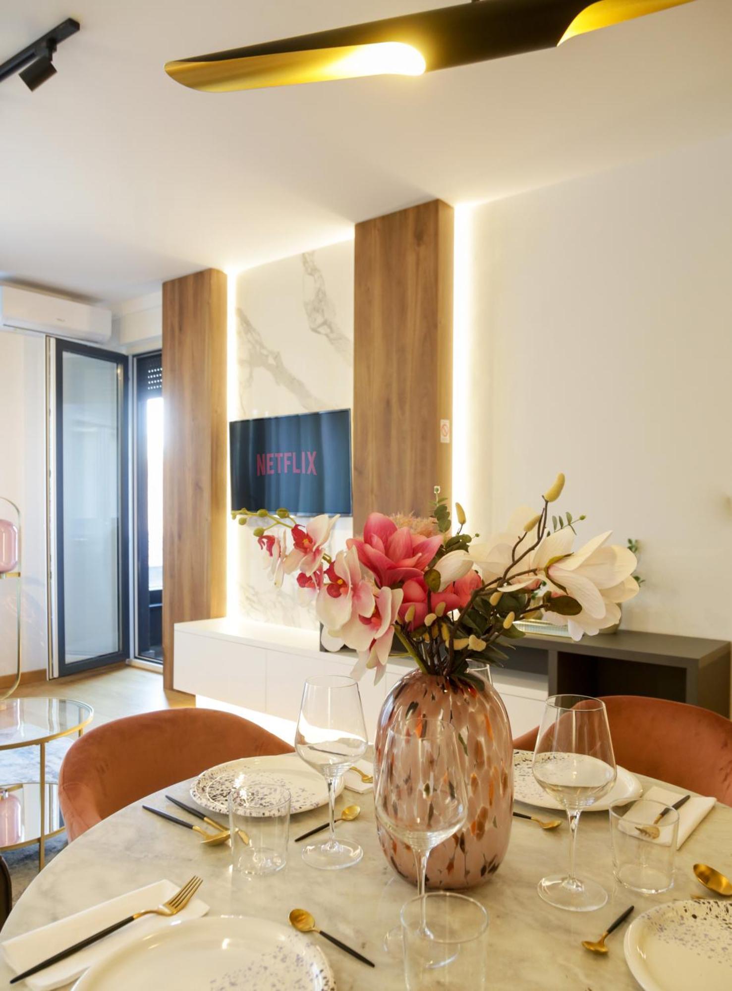 Supernova Royal Residence โนวีซาด ภายนอก รูปภาพ